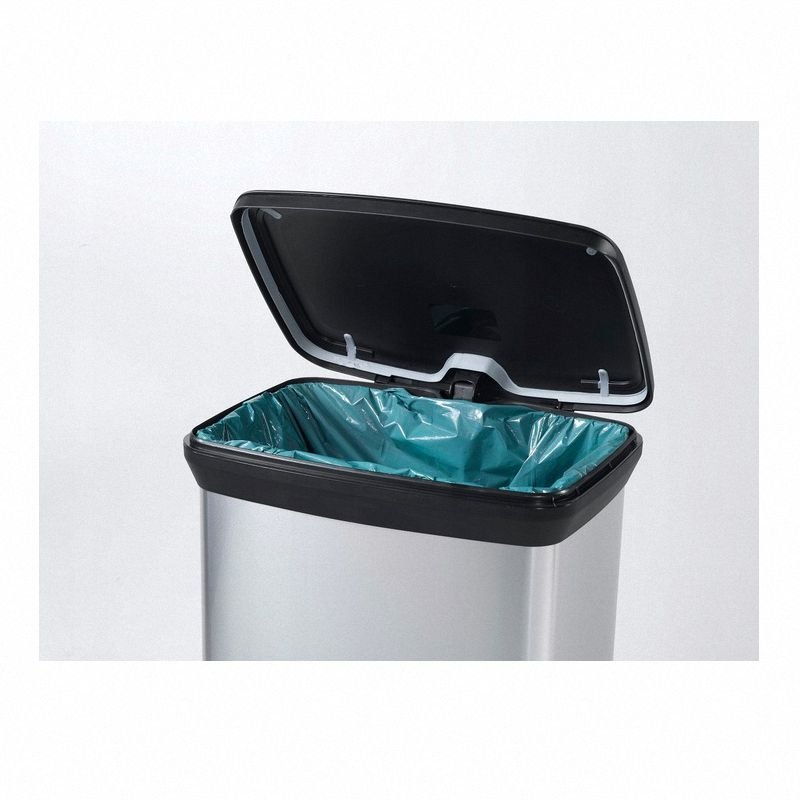 Metalowy kosz pedałowy 50L srebrny Curver 187177