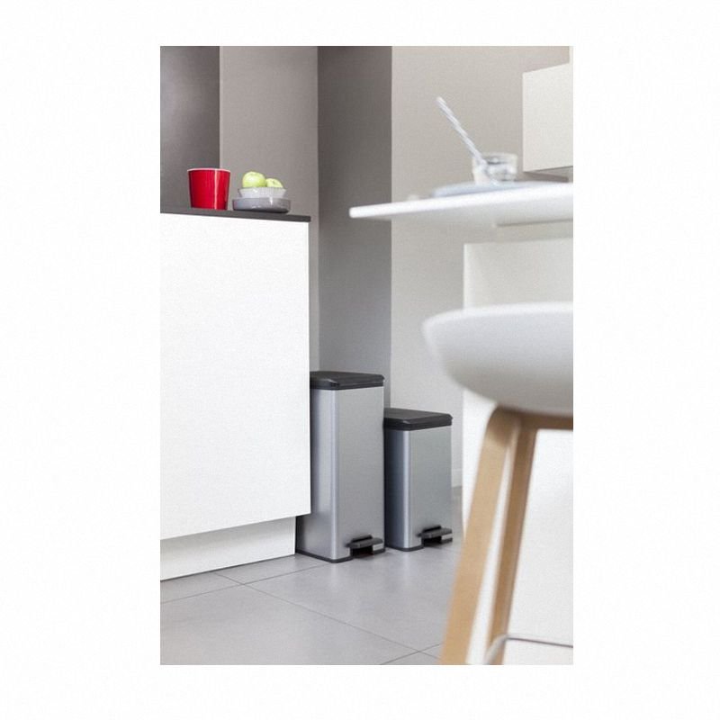 Kosz pedałowy 25L Slim Bin Curver 213300 srebrno czarny