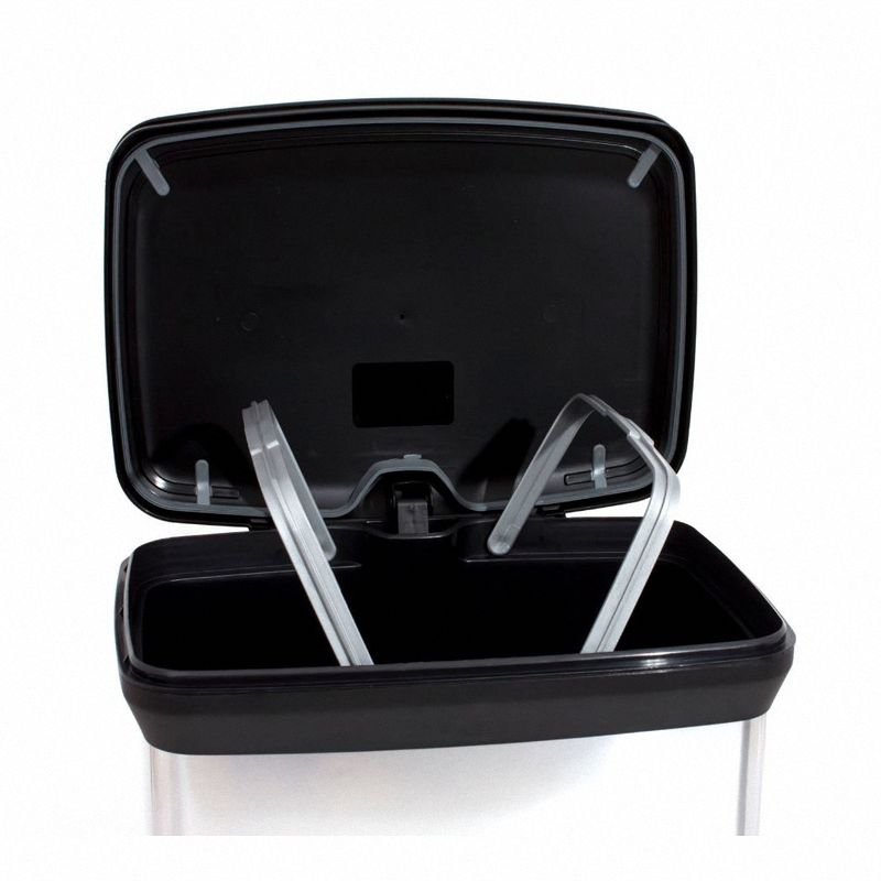 Metalowy kosz pedałowy 50L srebrny Curver 187177