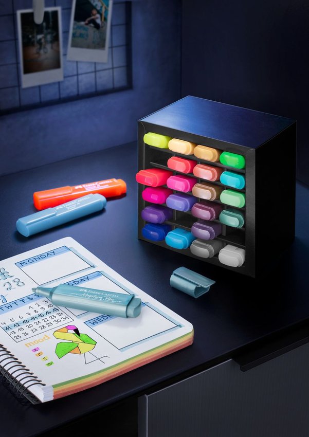 Zestaw Zakreślaczy 1546 24 Kol.Kartonowyprezenter Na Biurko Faber-Castell