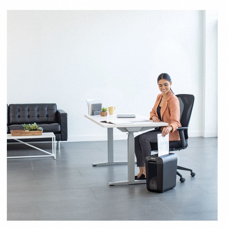 Niszczarka Fellowes PowerShred LX65 Czarna