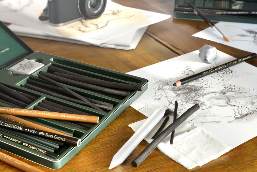 Pitt Monochrome Grafit Węglowy Medium 2899-M Faber-Castell