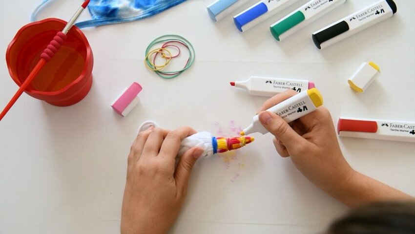 Marker Do Tkanin Neonowy Różowy Faber -Castell